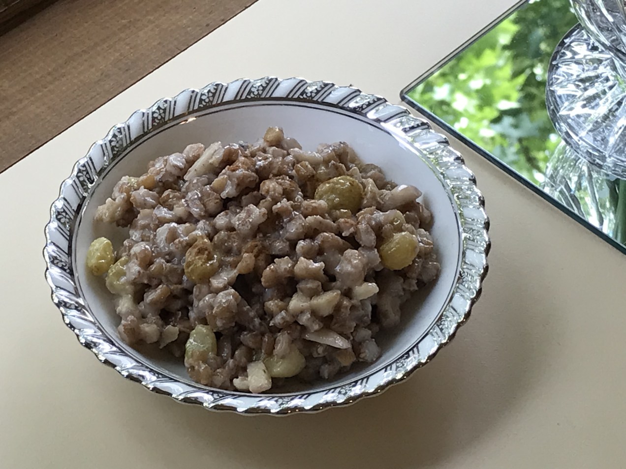 Anoush Aboor - Armenian wheat and apricot pudding