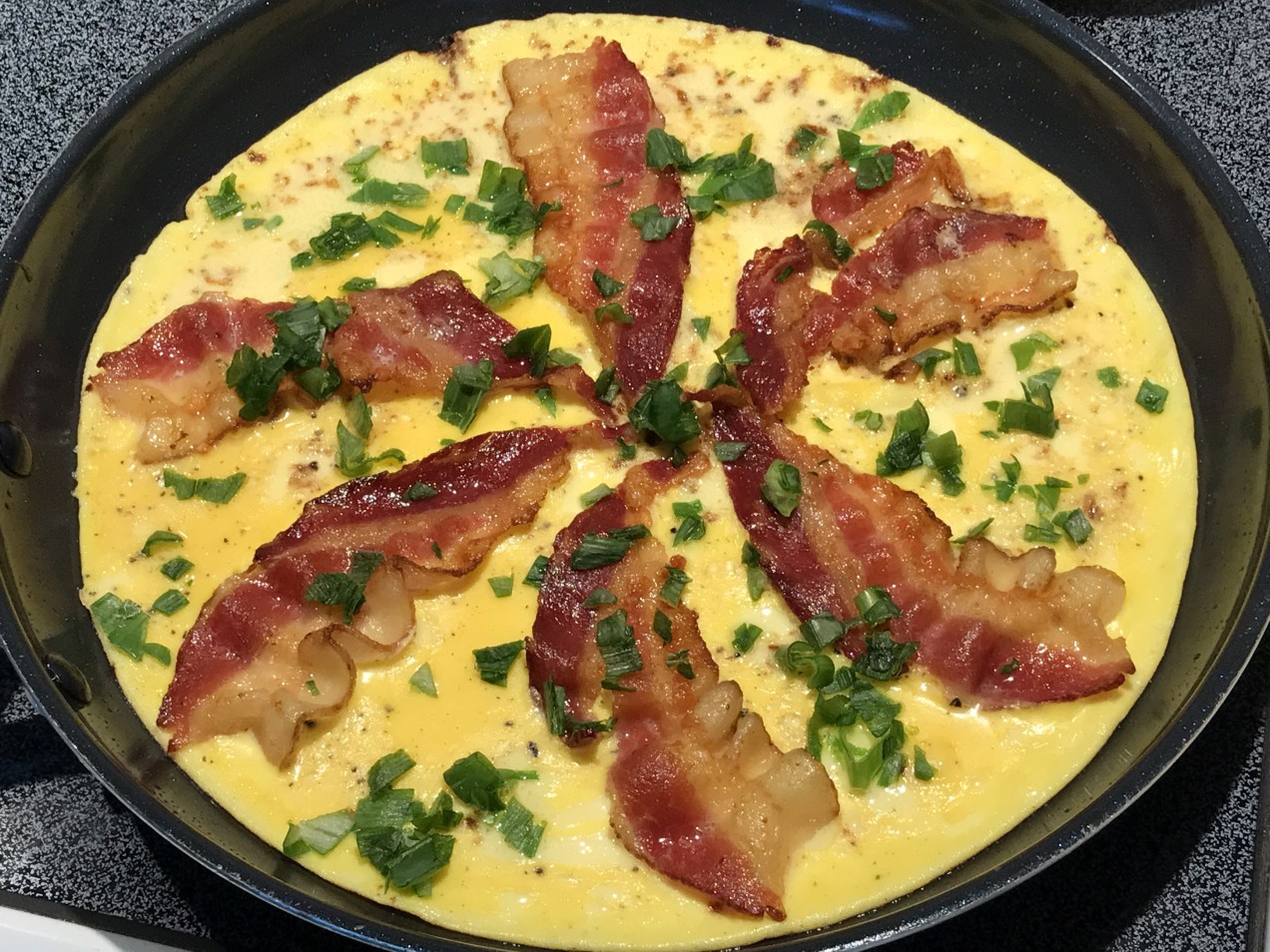 Flaeskeaeggekage - Danish bacon and egg pancake