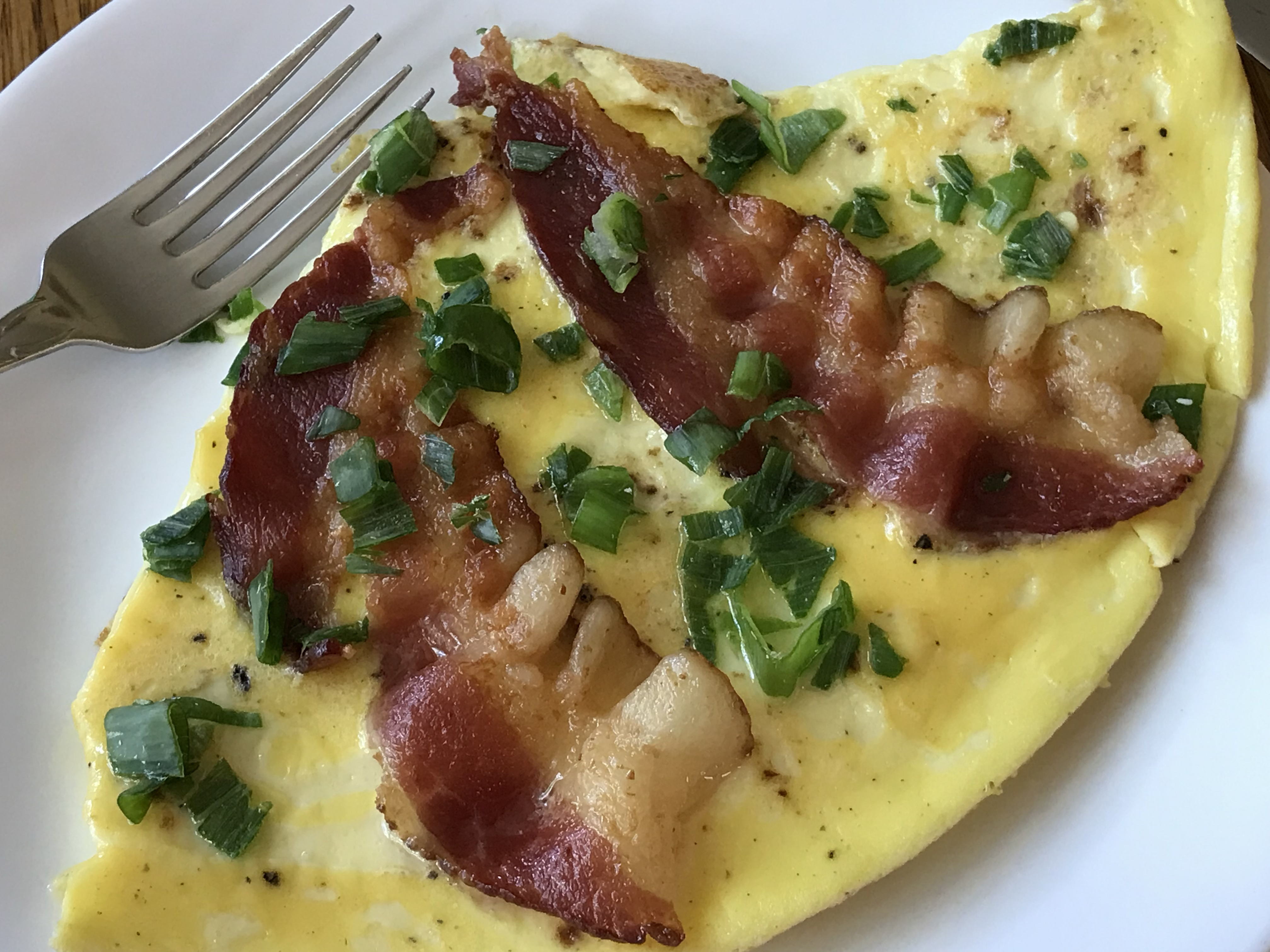 Flaeskeaeggekage - Danish bacon-egg pancake wedge